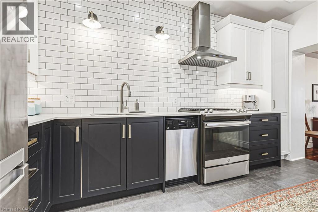 153 Elgin Street, Hamilton, ON