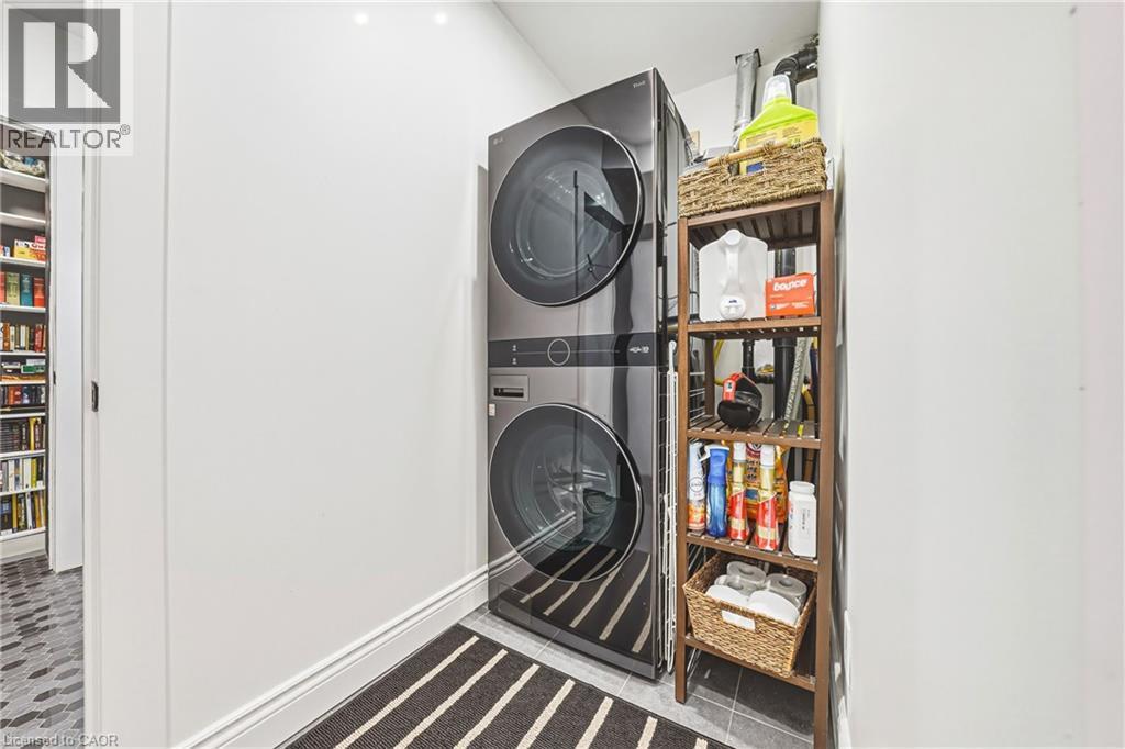 153 Elgin Street, Hamilton, ON