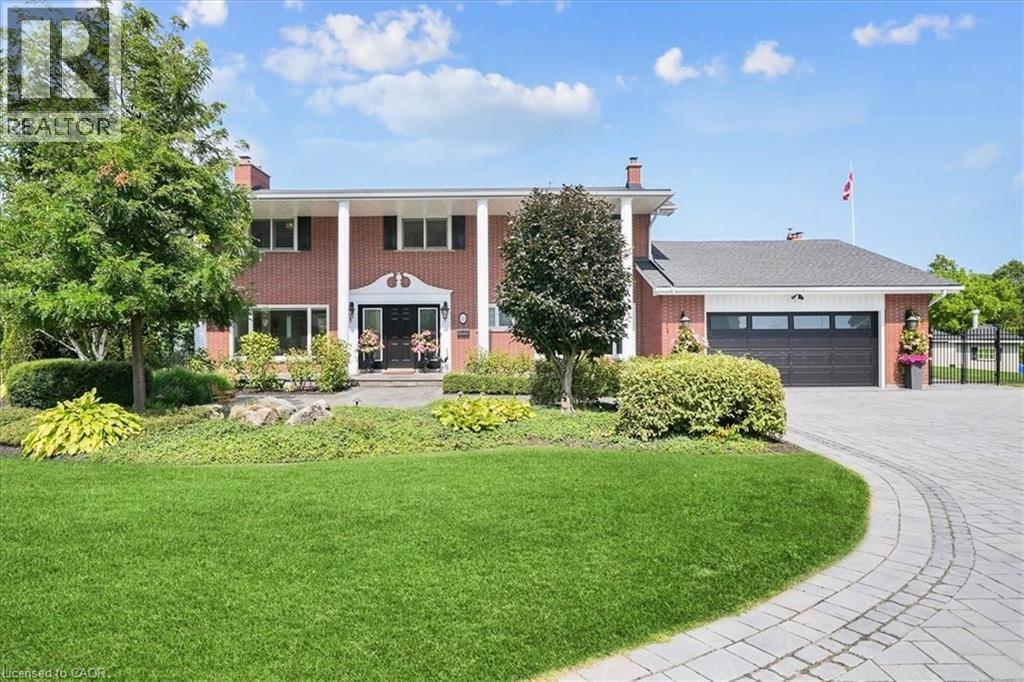 10 Azalea Court, Stoney Creek, ON