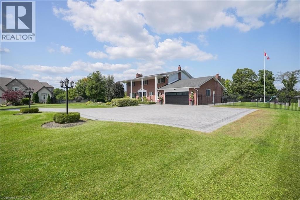 10 Azalea Court, Stoney Creek, ON