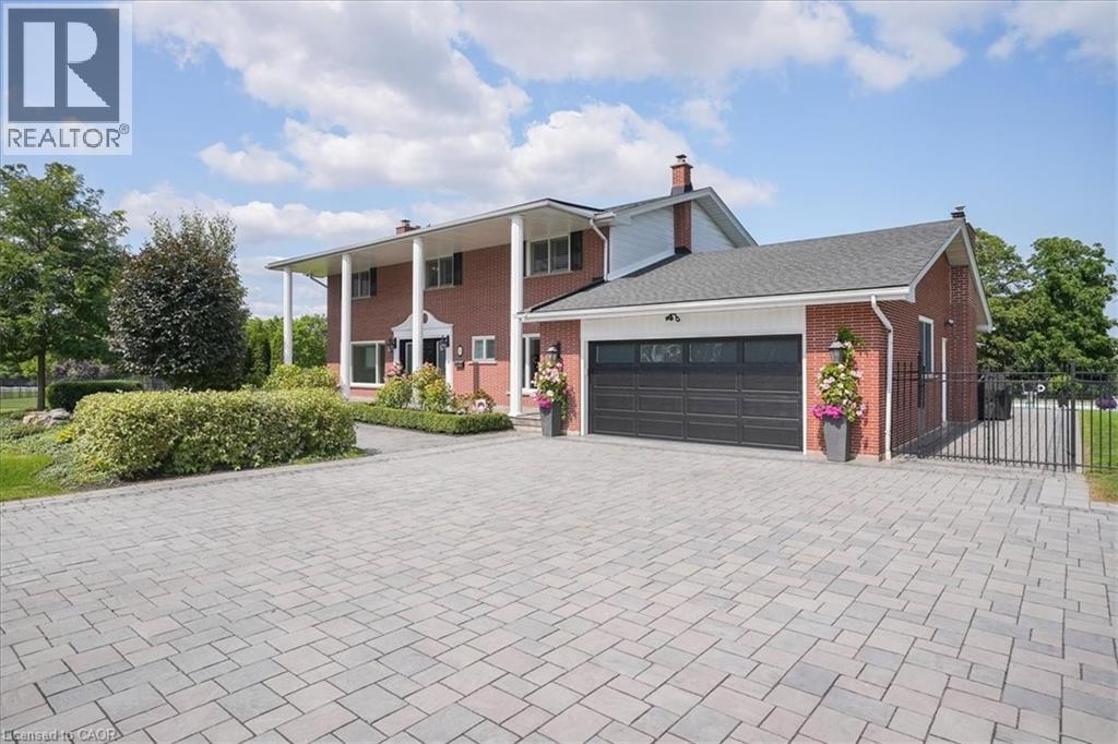 10 Azalea Court, Stoney Creek, ON