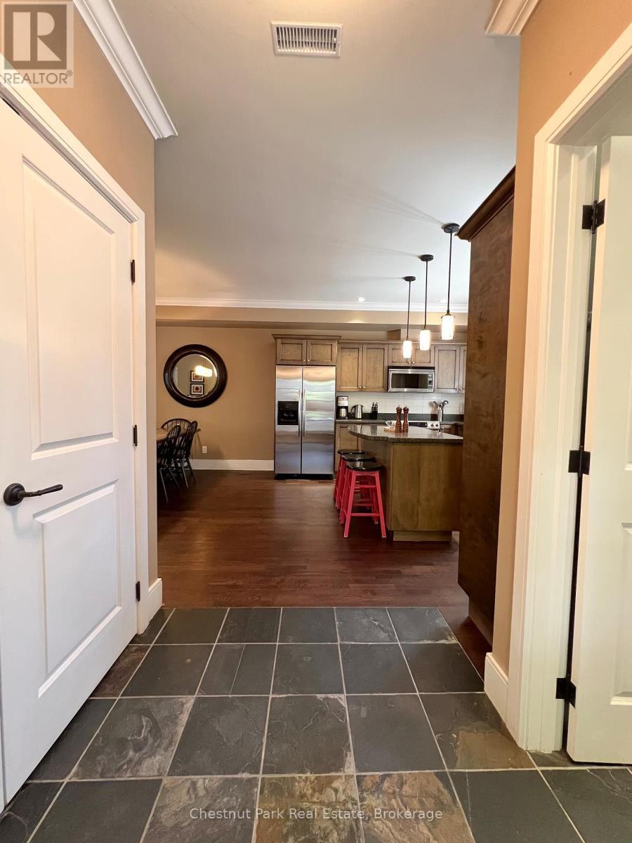 Unit 11 - 301 Emerald Hills Court, Seguin, ON - Indoor Photo Showing Other Room