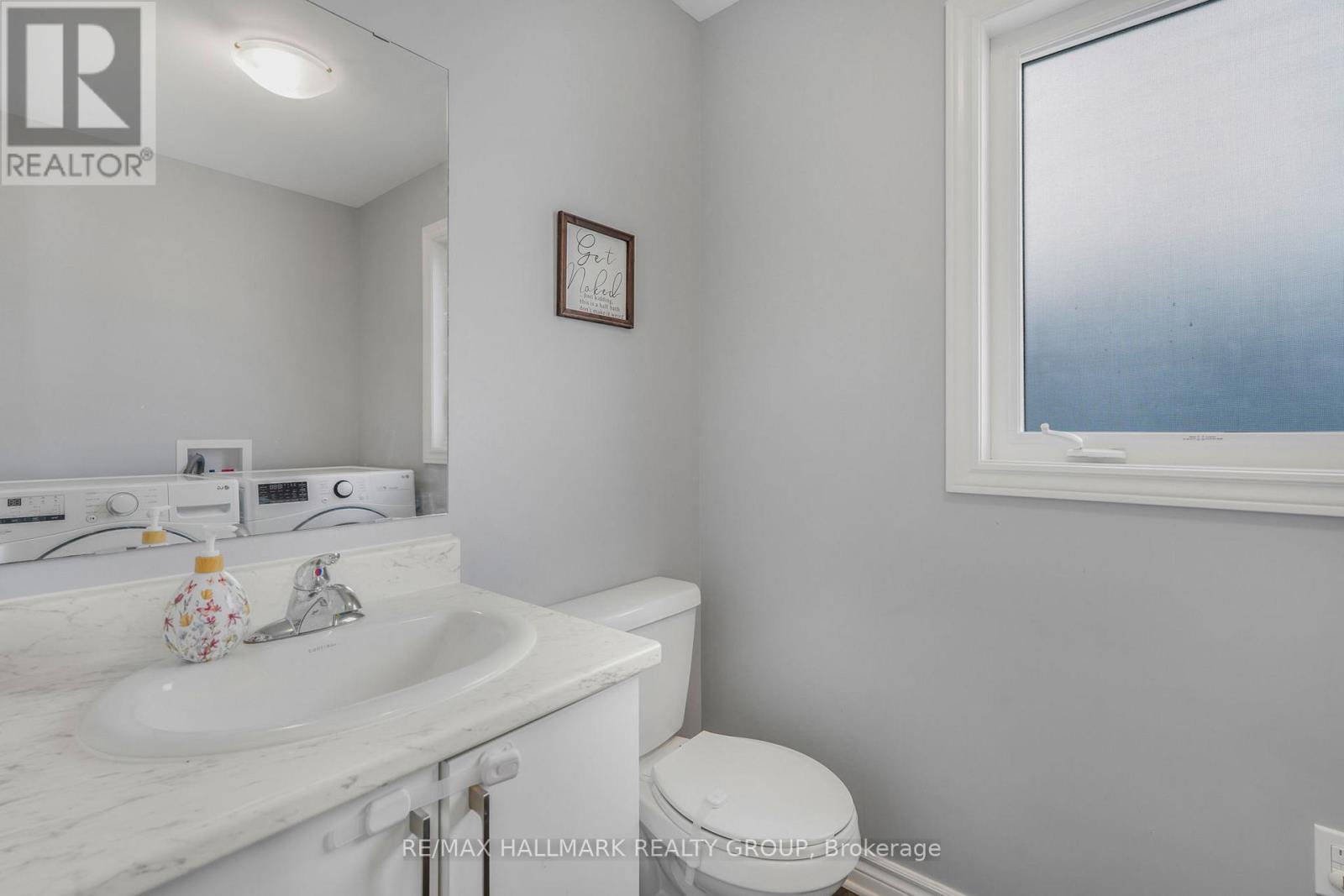 363 Trillium Circle, Alfred And Plantagenet, ON - Indoor Photo Showing Bathroom