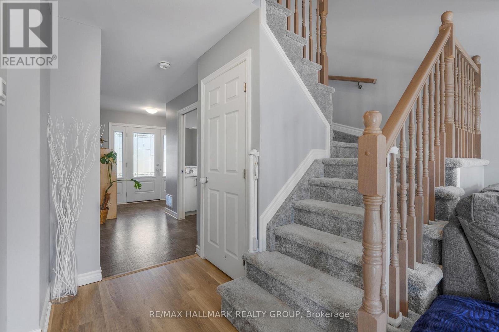 363 Trillium Circle, Alfred And Plantagenet, ON - Indoor Photo Showing Other Room