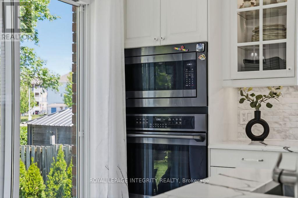 1067 Rocky Harbour Crescent, Ottawa, ON