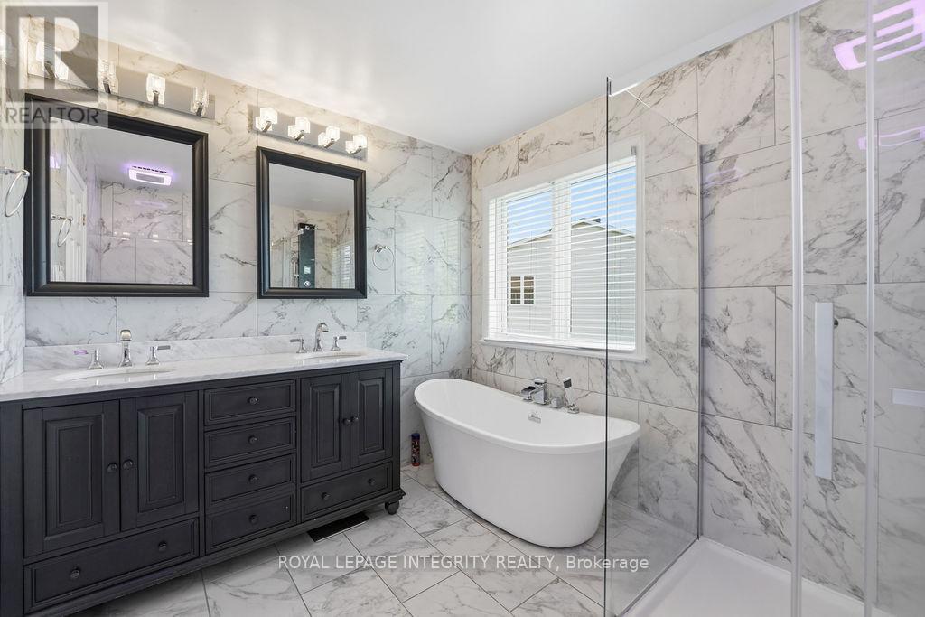 1067 Rocky Harbour Crescent, Ottawa, ON