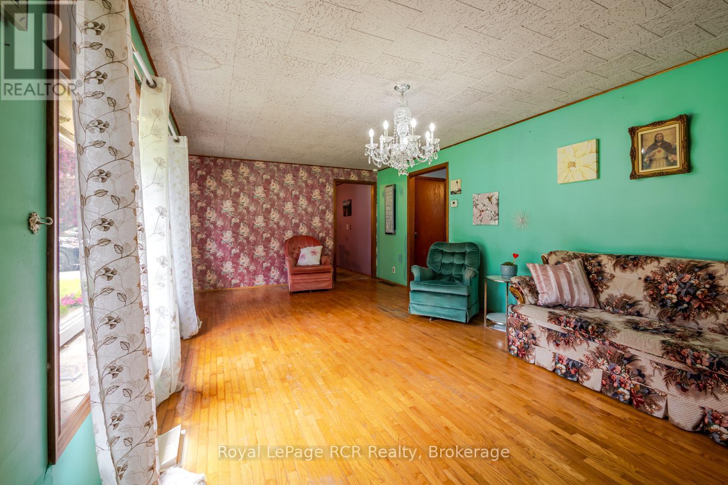 873 14Th Street W, Georgian Bluffs, ON