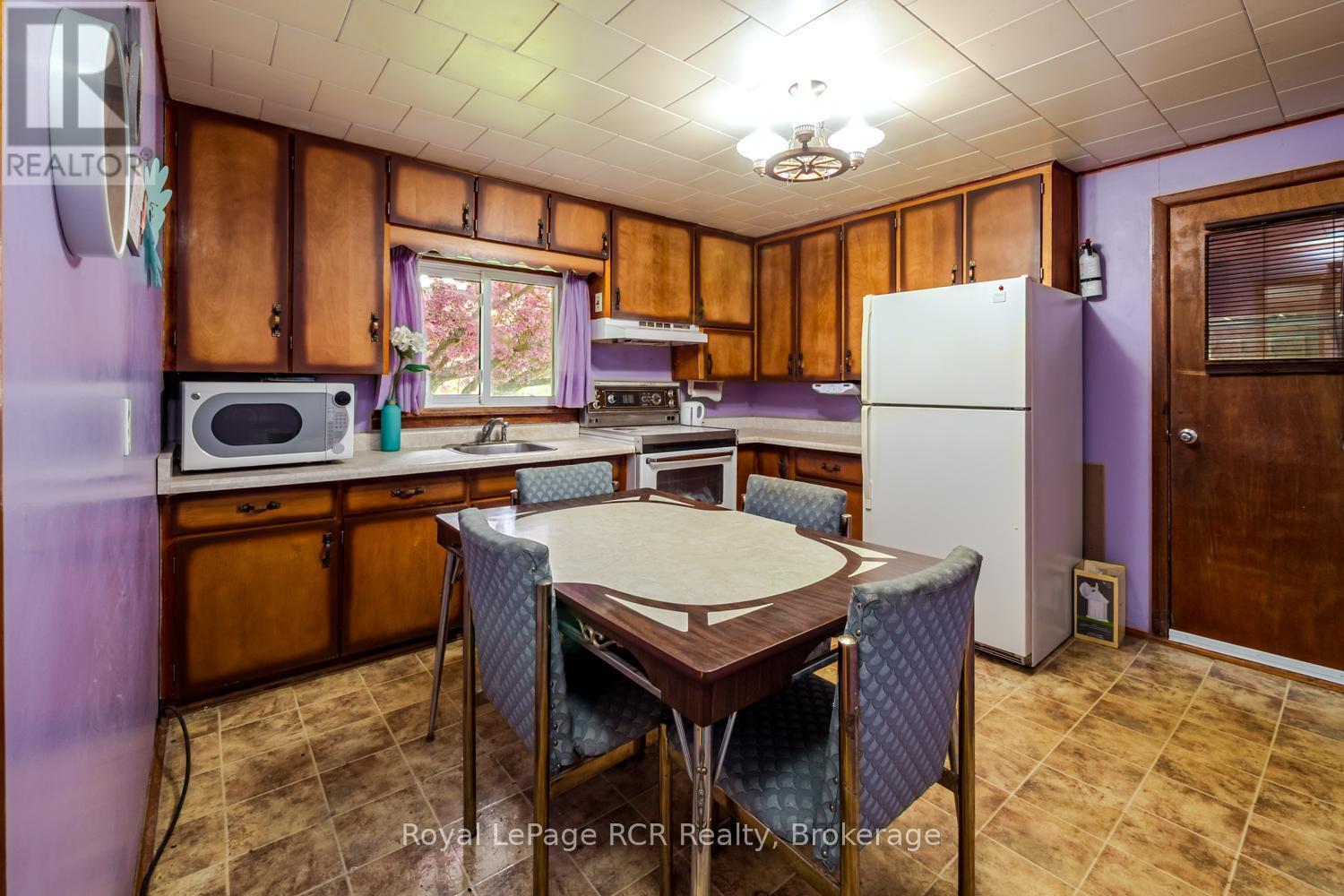 873 14Th Street W, Georgian Bluffs, ON