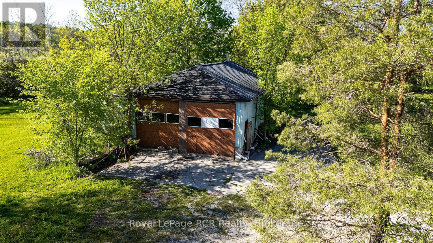 873 14Th Street W, Georgian Bluffs, ON