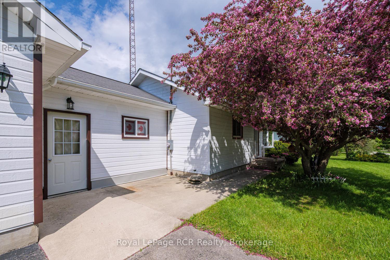 873 14Th Street W, Georgian Bluffs, ON