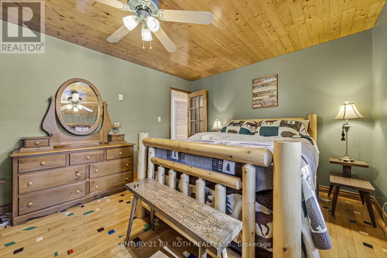 22 - 1213 Camp Jackson Road, Muskoka Lakes, ON - Indoor Photo Showing Bedroom