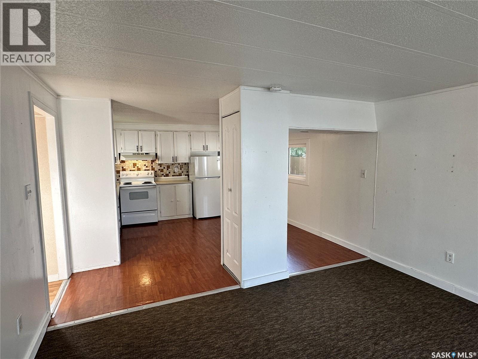 300 1524 Rayner Avenue, Saskatoon, SK
