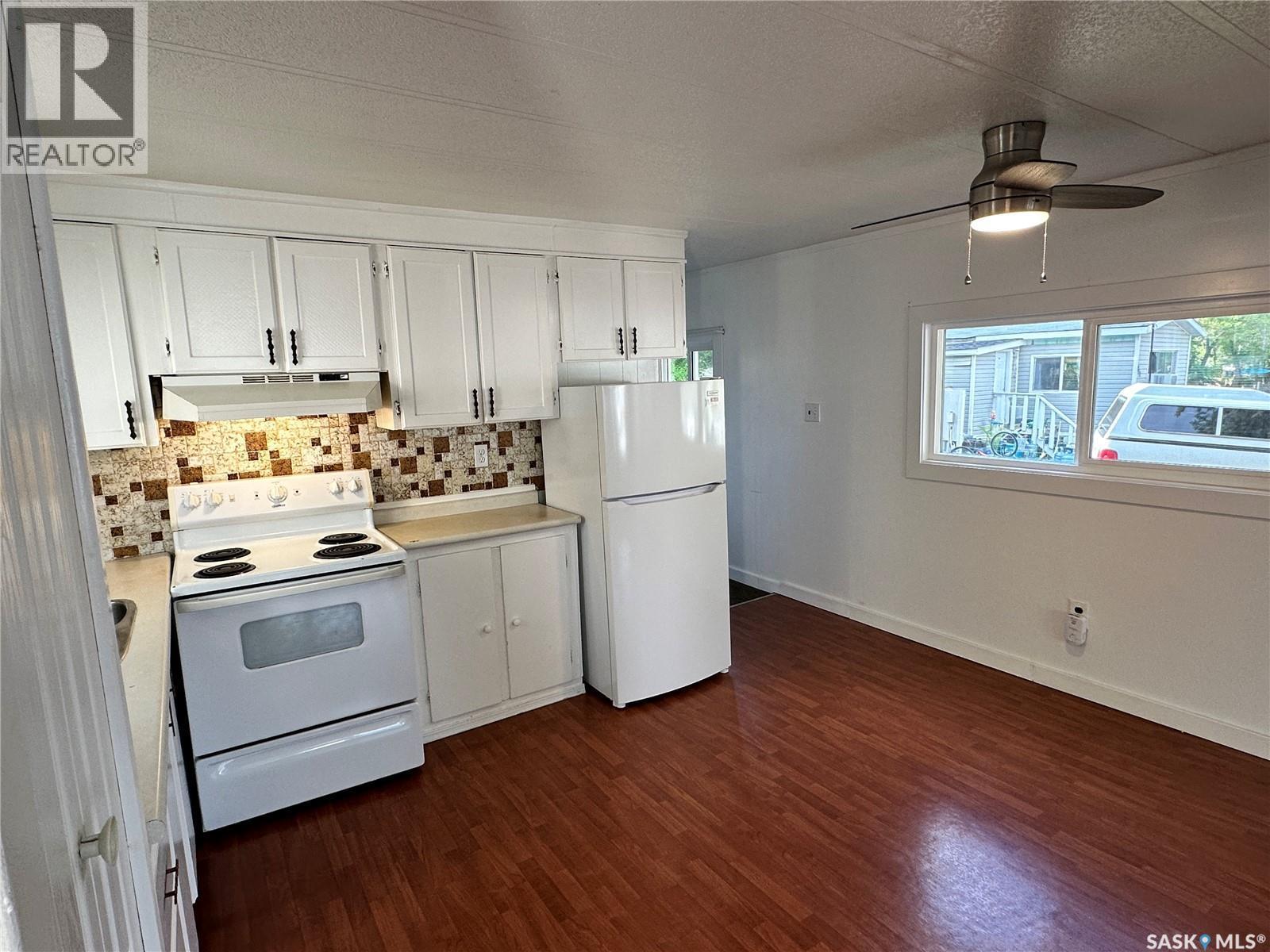 300 1524 Rayner Avenue, Saskatoon, SK