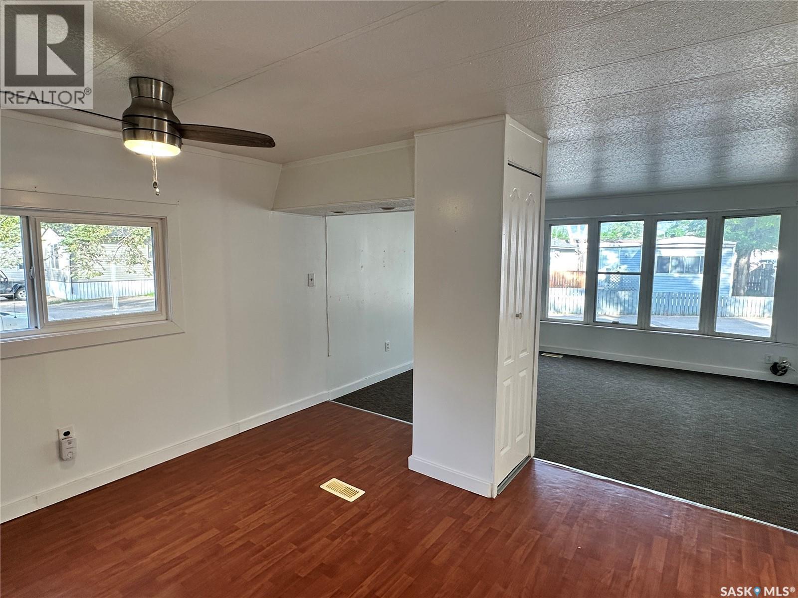 300 1524 Rayner Avenue, Saskatoon, SK