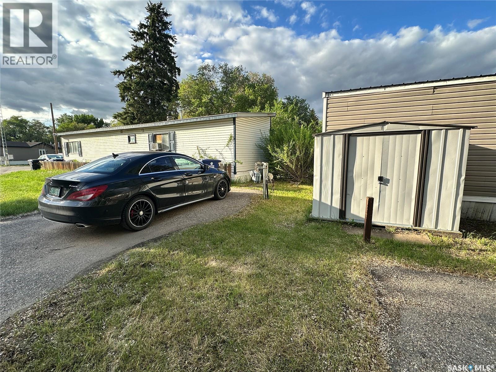300 1524 Rayner Avenue, Saskatoon, SK