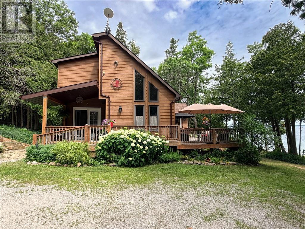 168 Fox Run Way, Mindemoya, Manitoulin Island, ON - Outdoor With Deck Patio Veranda