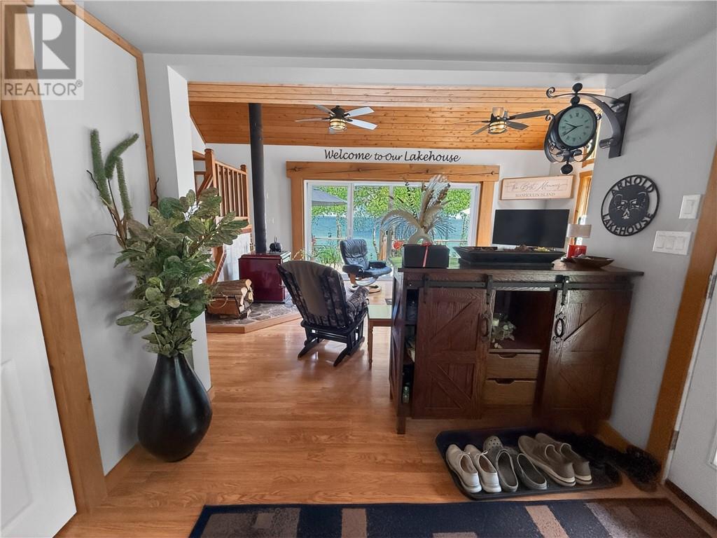 168 Fox Run Way, Mindemoya, Manitoulin Island, ON - Indoor Photo Showing Other Room