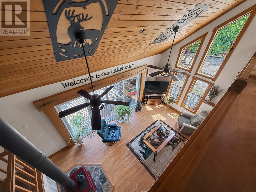 168 Fox Run Way, Mindemoya, Manitoulin Island, ON - Indoor Photo Showing Other Room