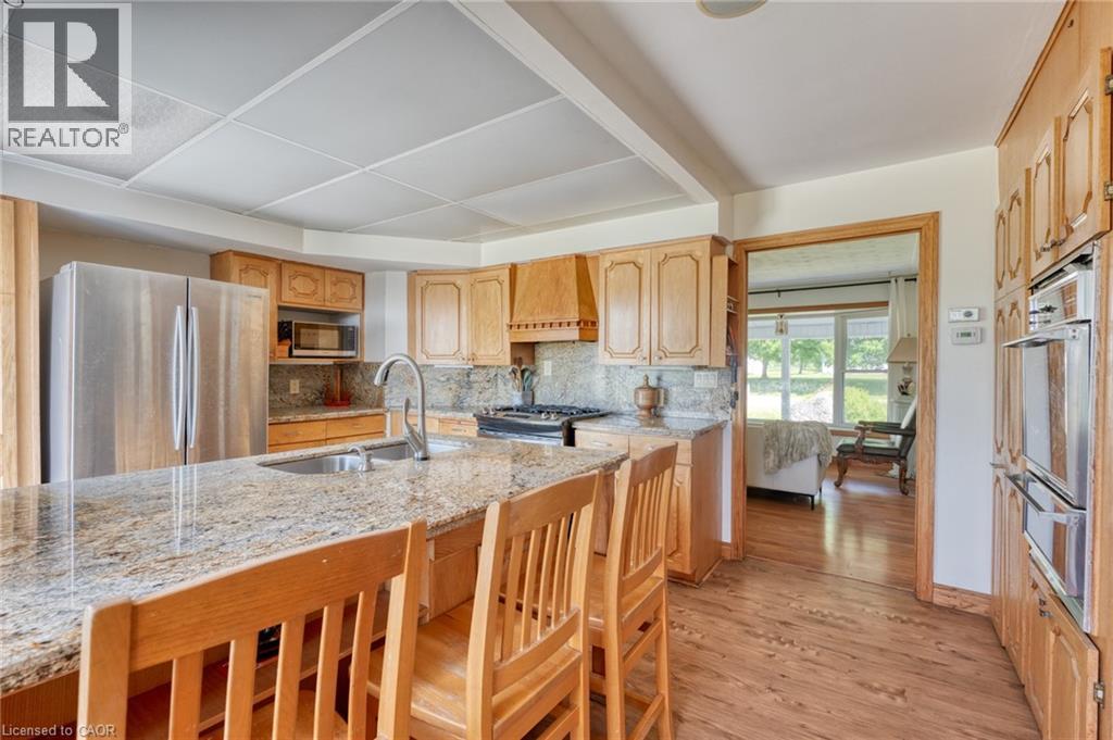 5 Mazza Avenue, Dundas, ON