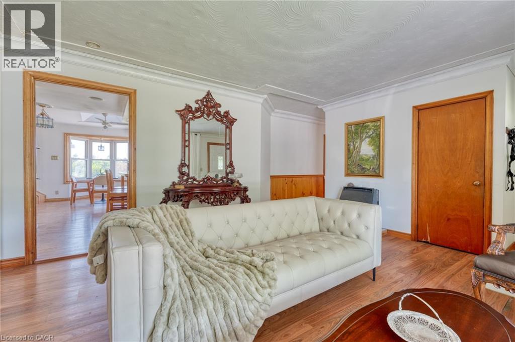 5 Mazza Avenue, Dundas, ON