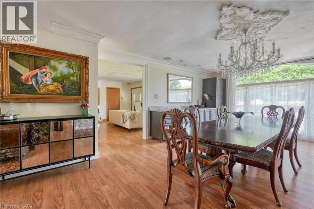 5 Mazza Avenue, Dundas, ON