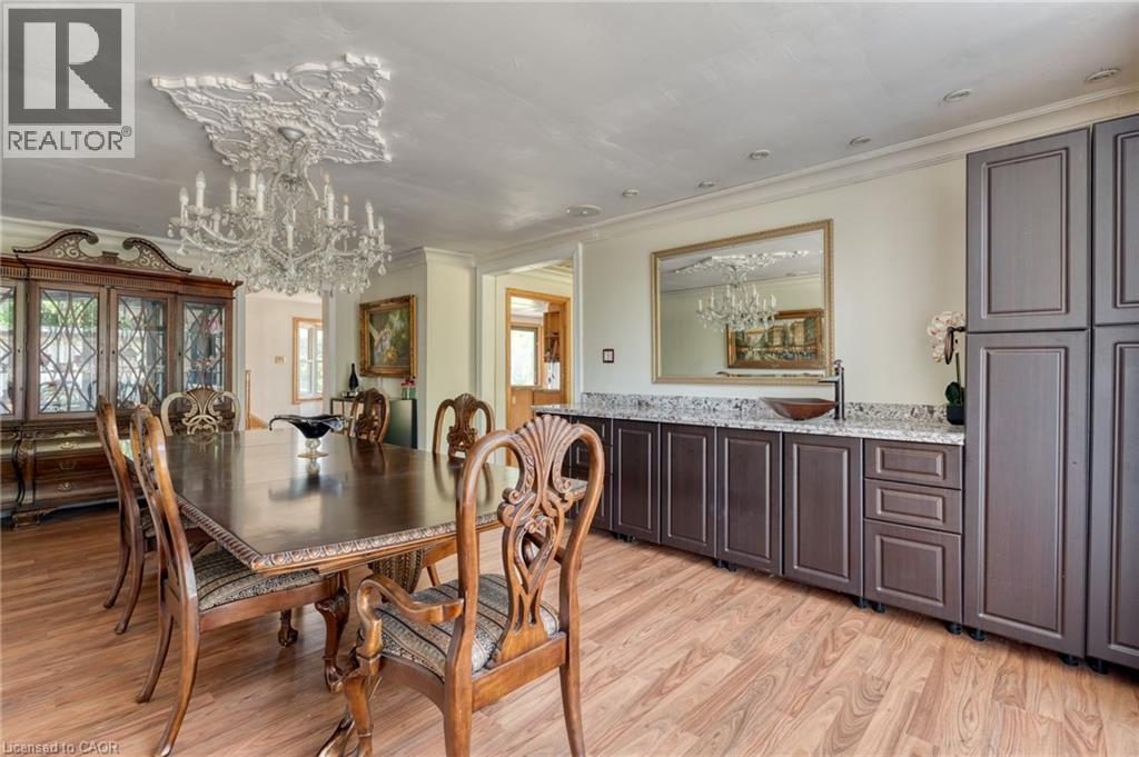 5 Mazza Avenue, Dundas, ON