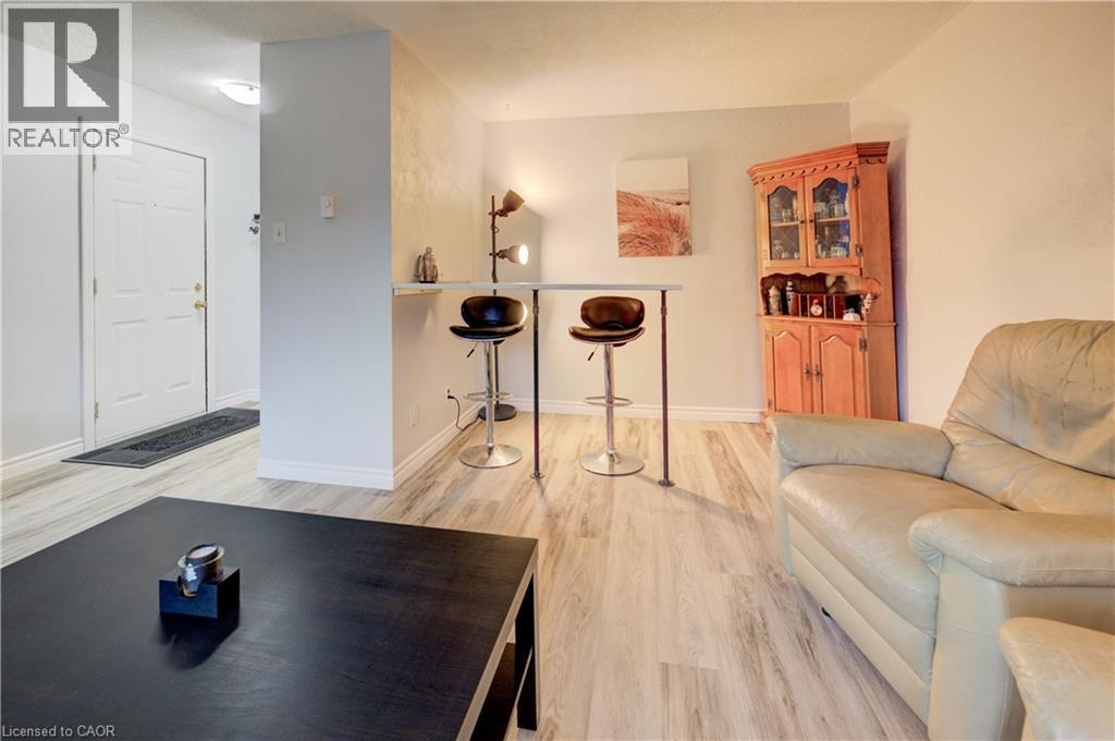19 Hillbrook Crescent, Kitchener, ON - Indoor Photo Showing Other Room