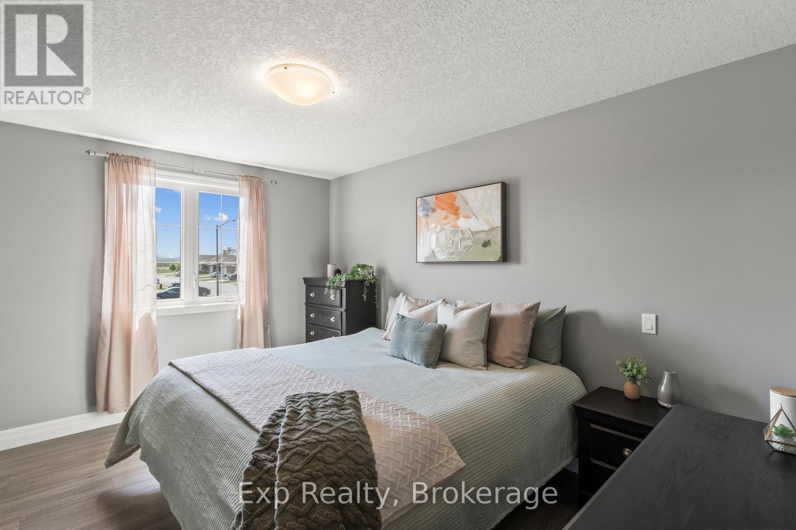 54 Cortland Crescent, Quinte West (Murray Ward), ON - Indoor Photo Showing Bedroom