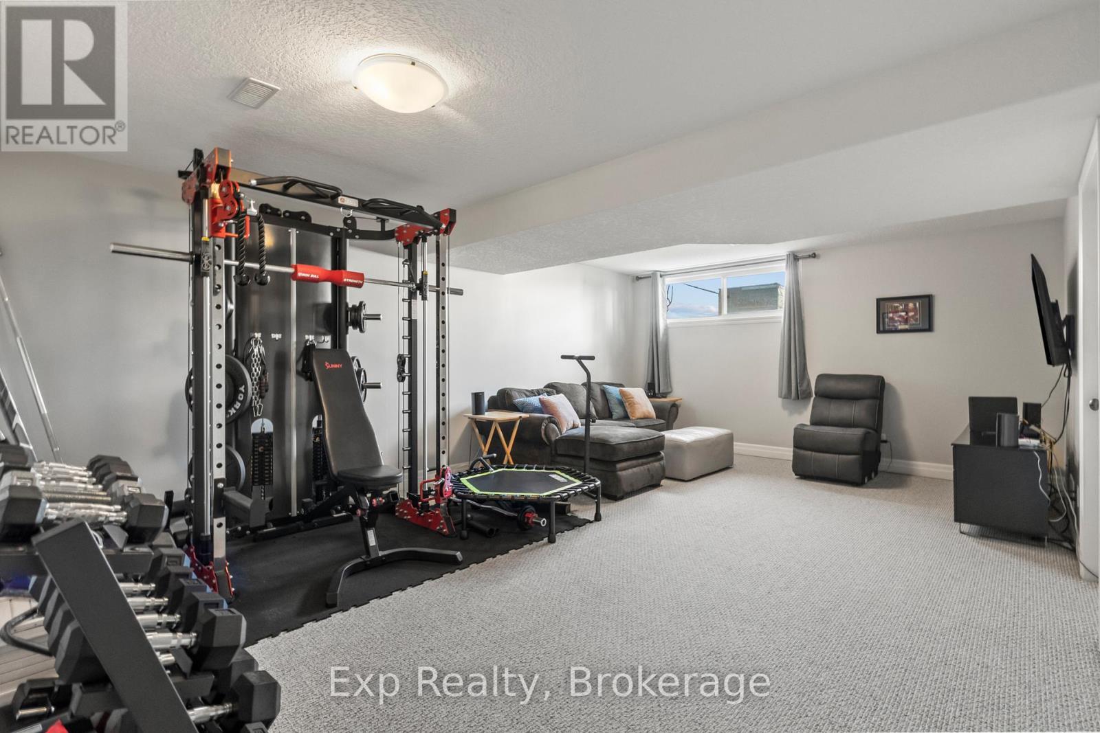 54 Cortland Crescent, Quinte West (Murray Ward), ON - Indoor Photo Showing Other Room
