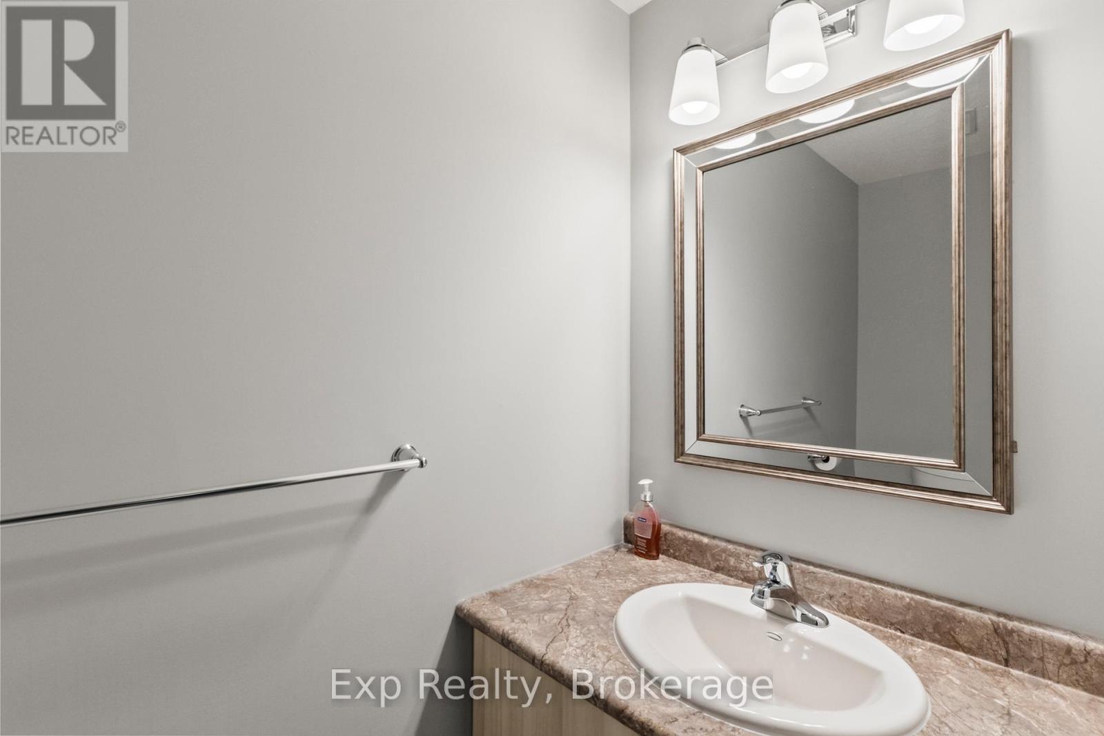 54 Cortland Crescent, Quinte West (Murray Ward), ON - Indoor Photo Showing Bathroom