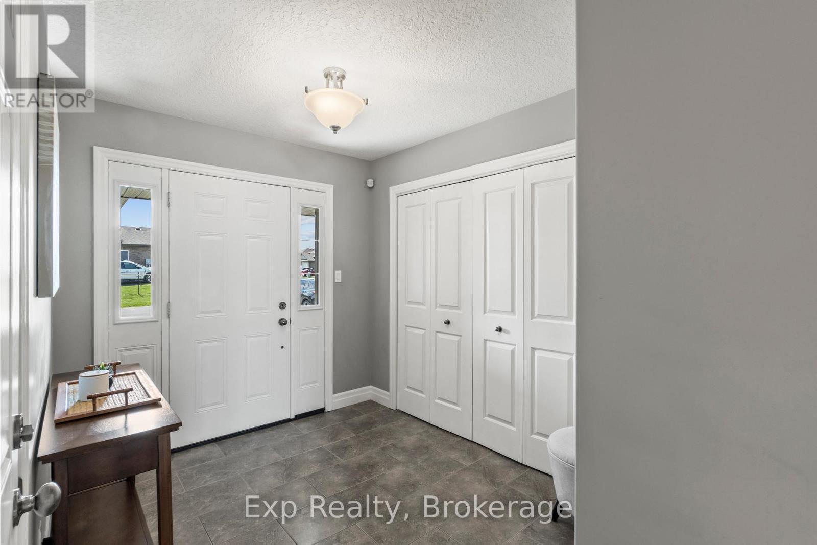 54 Cortland Crescent, Quinte West (Murray Ward), ON - Indoor Photo Showing Other Room
