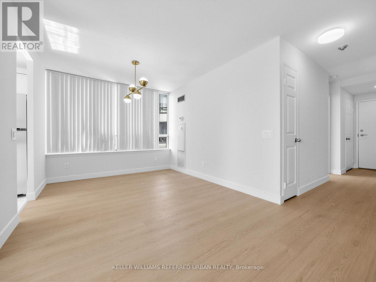 501 - 7 Bishop Avenue, Toronto, ON - Indoor Photo Showing Other Room