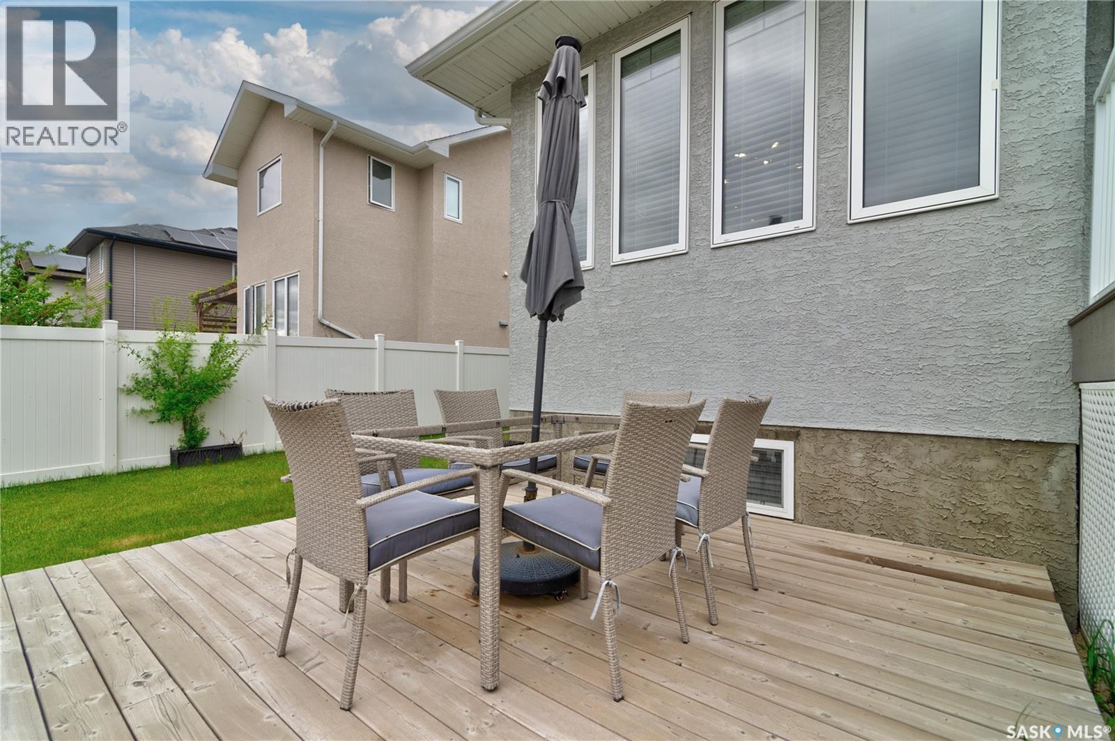 4606 Curtiss Avenue, Regina, SK - Outdoor With Deck Patio Veranda With Exterior