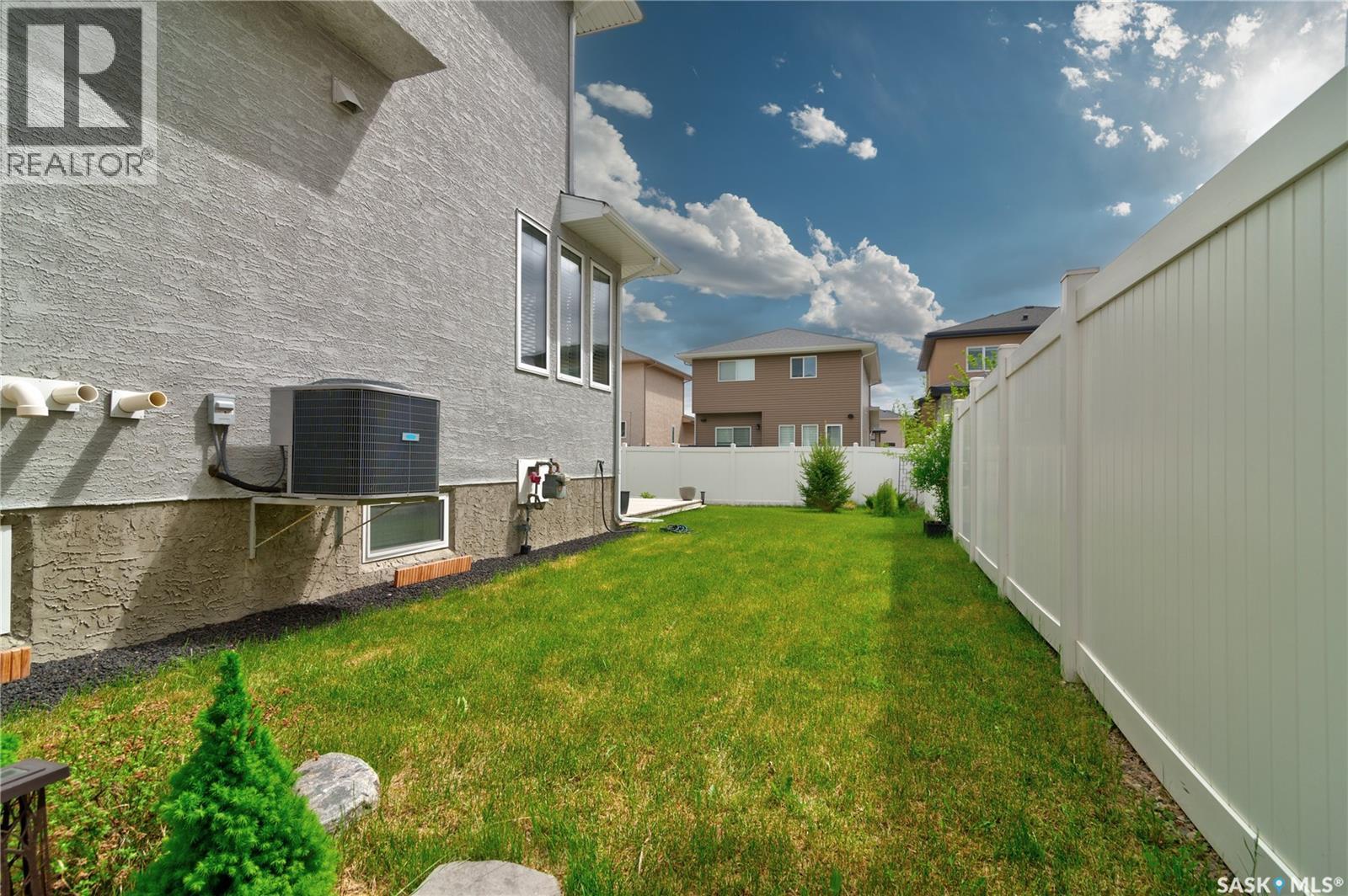4606 Curtiss Avenue, Regina, SK - Outdoor With Exterior