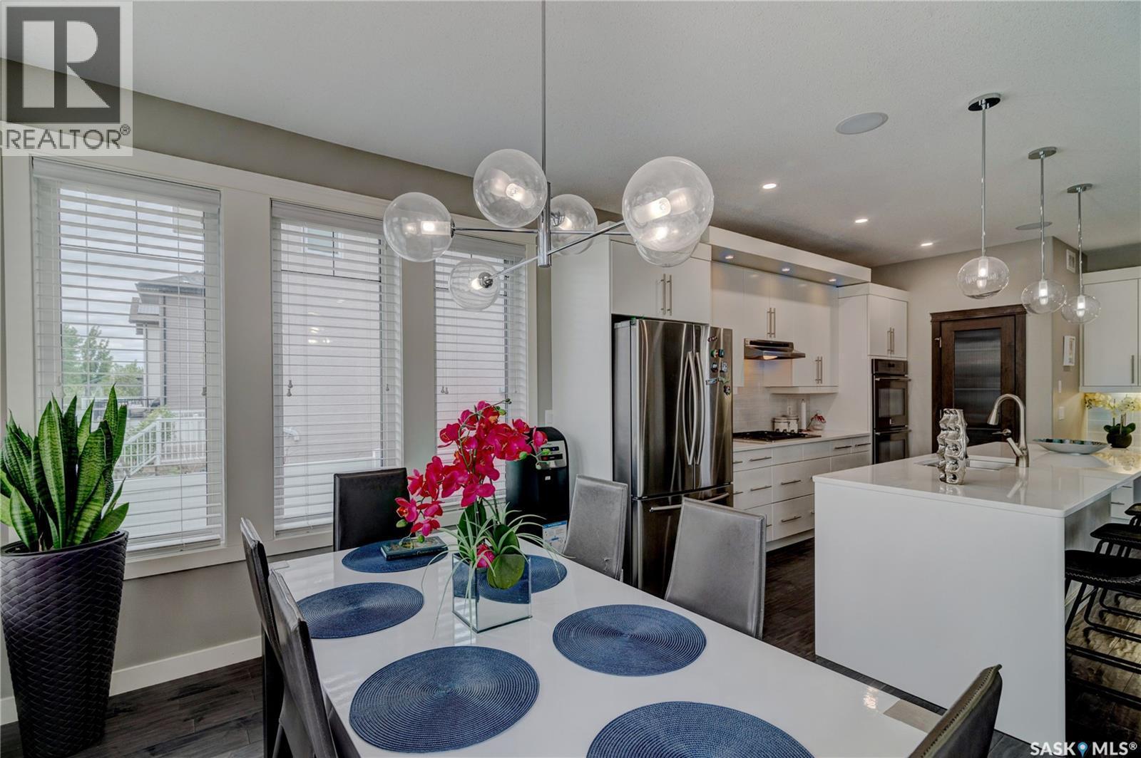 4606 Curtiss Avenue, Regina, SK - Indoor Photo Showing Dining Room