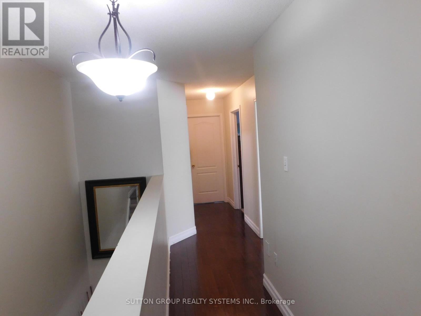 85 Weather Vane Lane E, Brampton, ON - Indoor Photo Showing Other Room