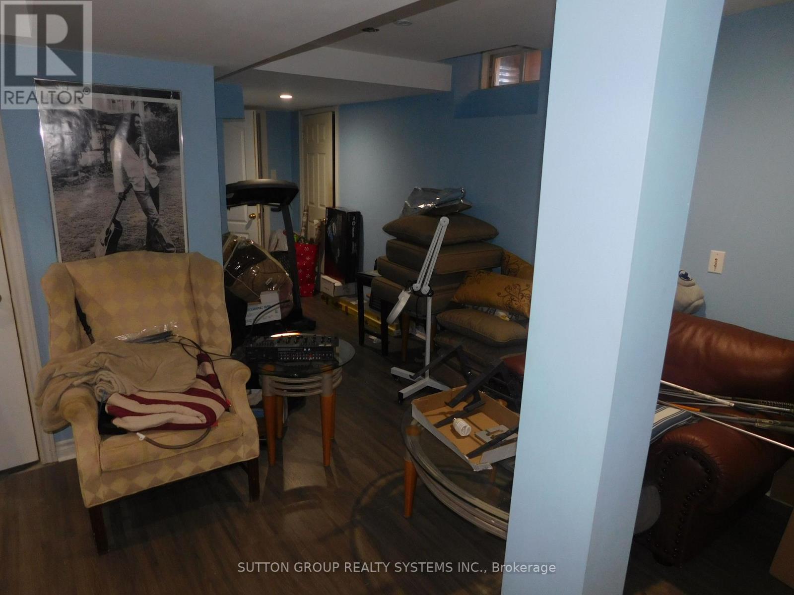 85 Weather Vane Lane E, Brampton, ON - Indoor Photo Showing Other Room