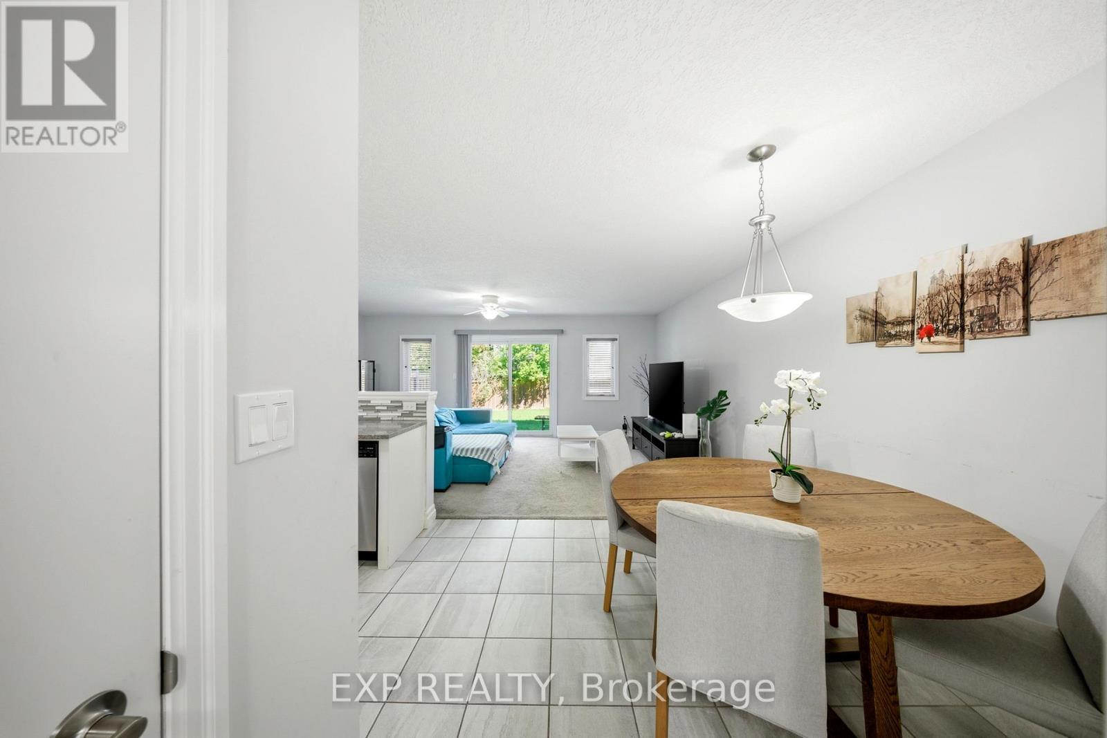 17 - 158 Fife Road, Guelph, ON - Indoor