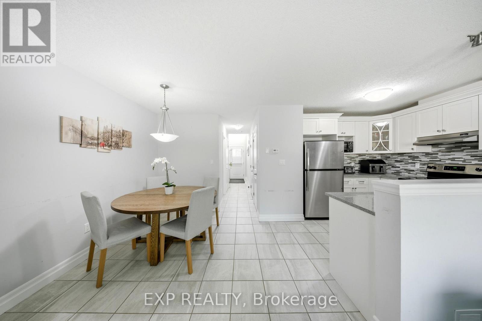 17 - 158 Fife Road, Guelph, ON - Indoor