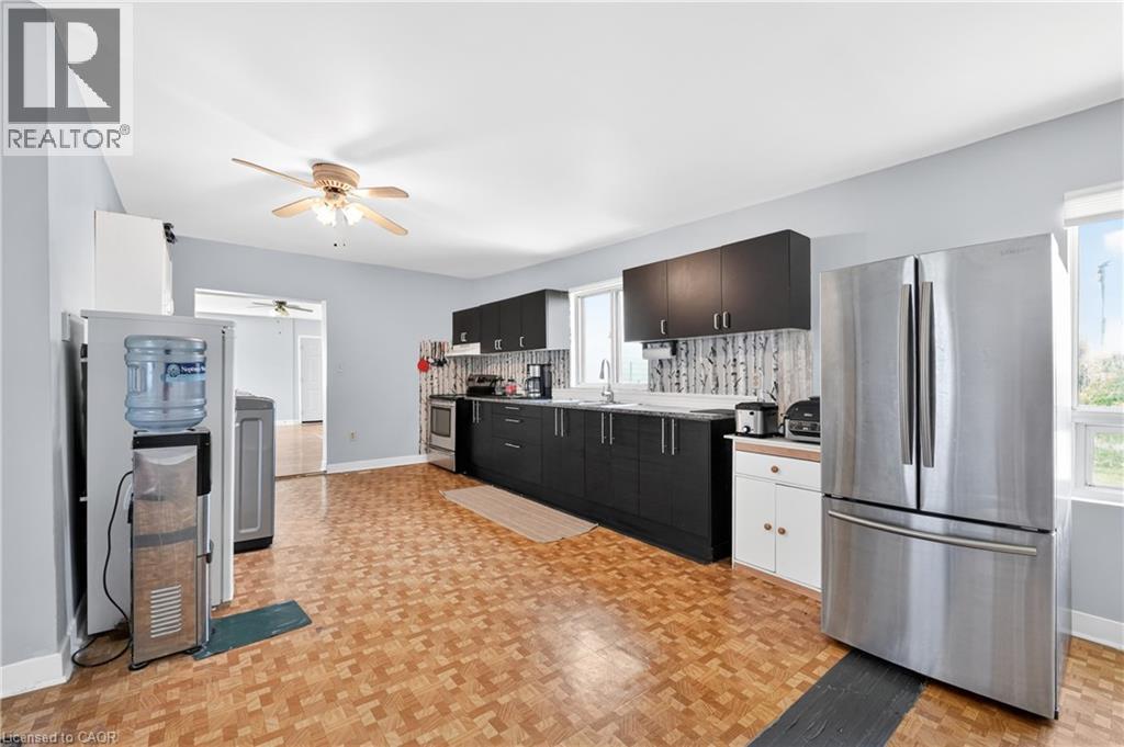 6569 Highway 3, Dunnville, ON - Indoor Photo Showing Kitchen