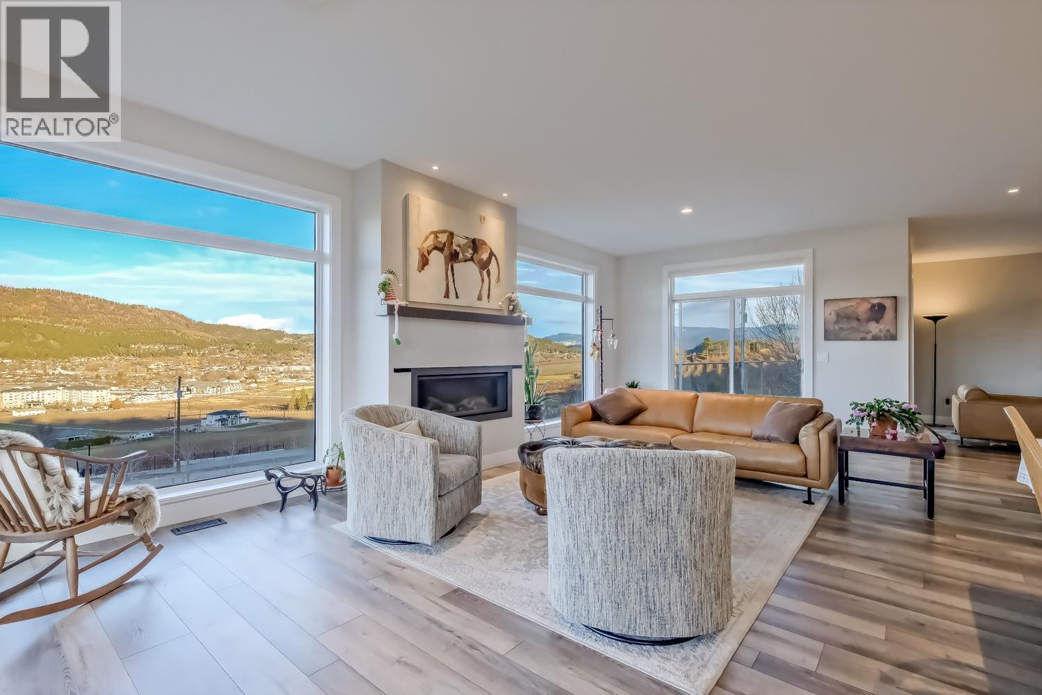 Family Room - 2241 Rojem Road, Kelowna, BC - Indoor Photo Showing Living Room With Fireplace