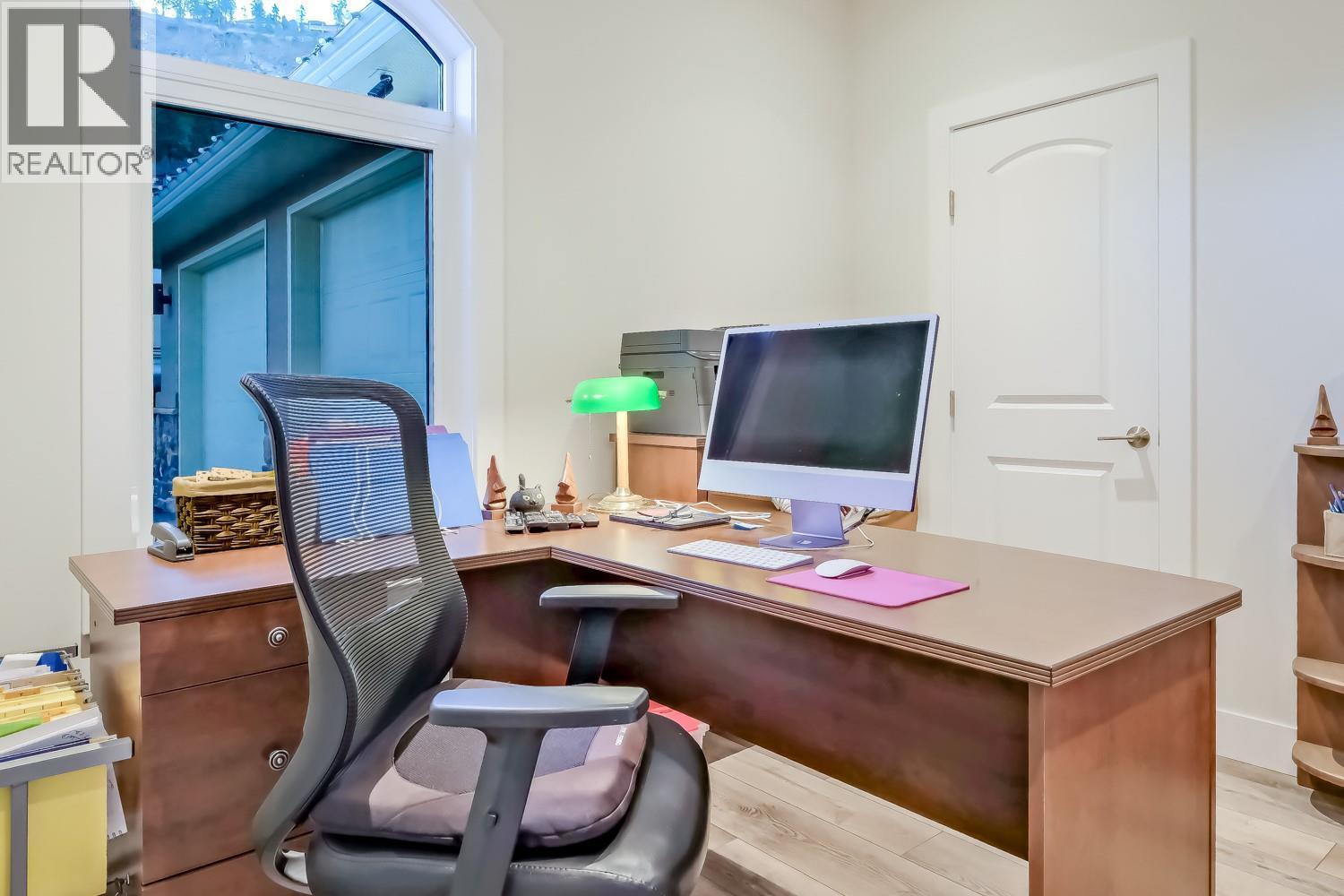 Main Floor Office/Den - 2241 Rojem Road, Kelowna, BC - Indoor Photo Showing Office