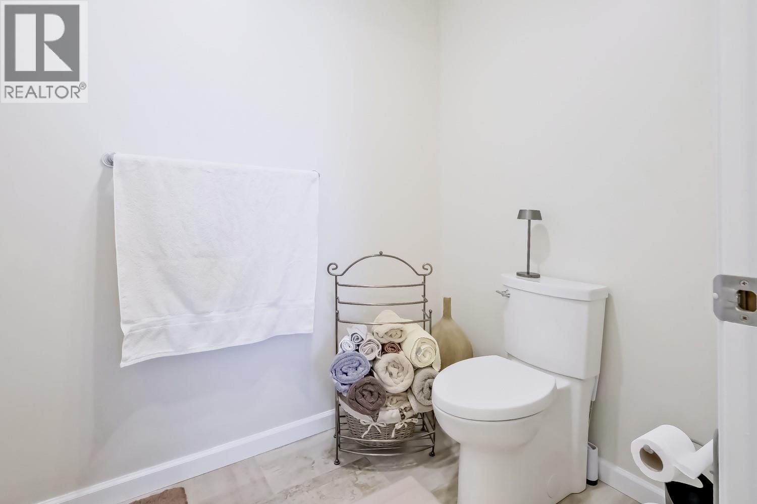 Lower Level Ensuite - 2241 Rojem Road, Kelowna, BC - Indoor Photo Showing Bathroom