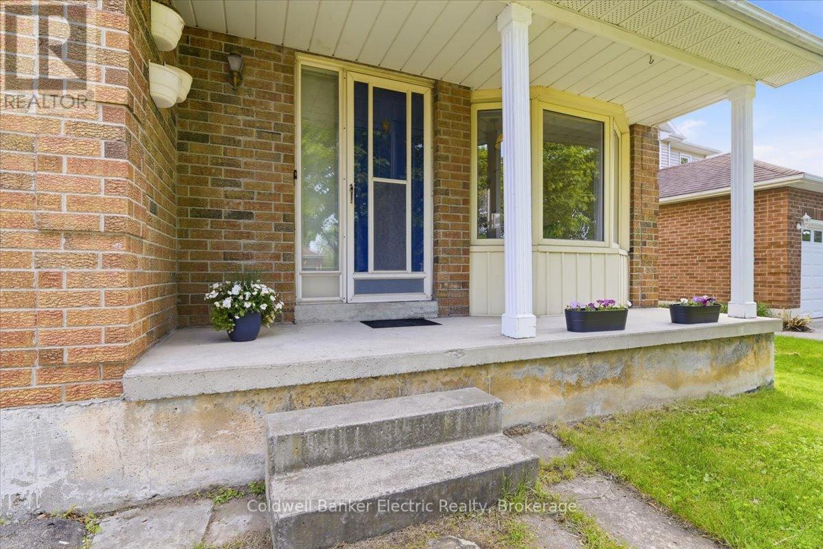 3 Walbridge Court, Clarington (Bowmanville), ON