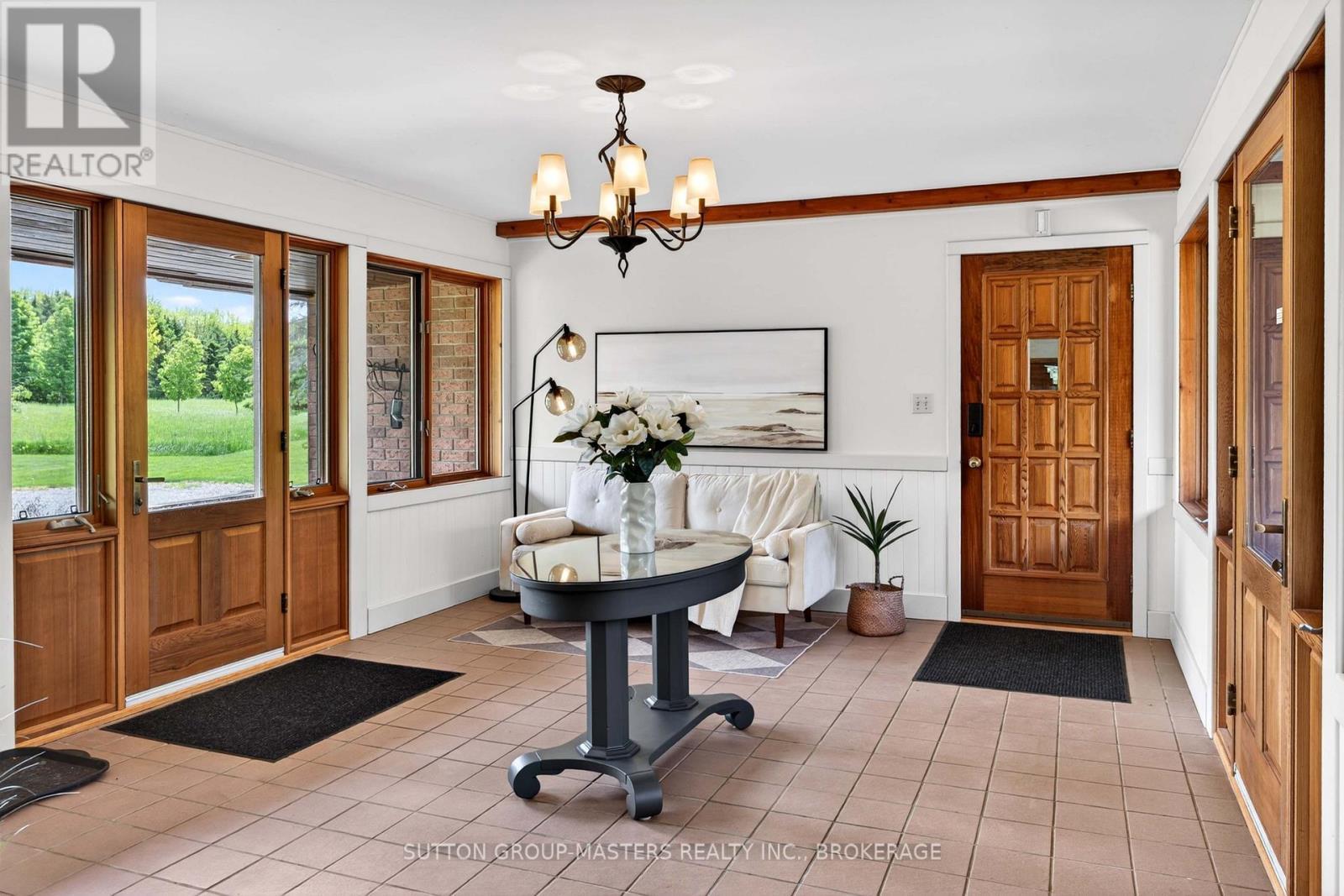 314 Baseline Road, Frontenac Islands (Howe Island), ON - Indoor Photo Showing Other Room
