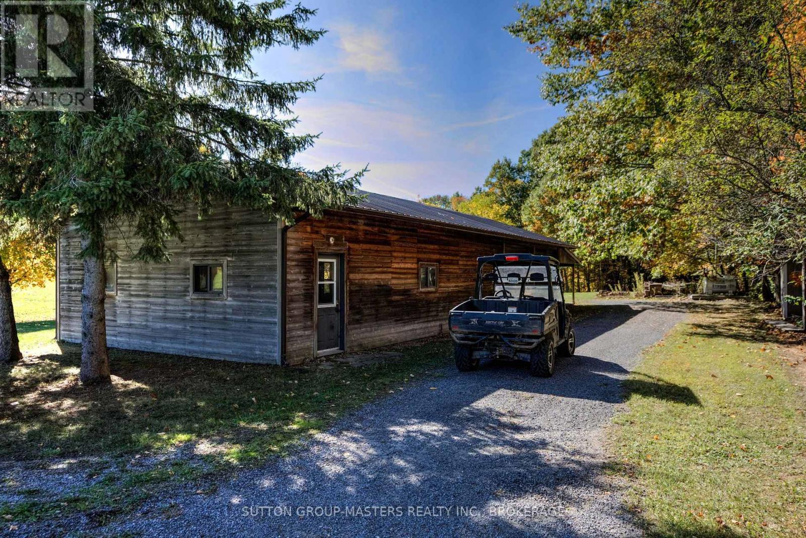 Approx 60x24 Outbuilding - 314 Baseline Road, Frontenac Islands (Howe Island), ON - Outdoor