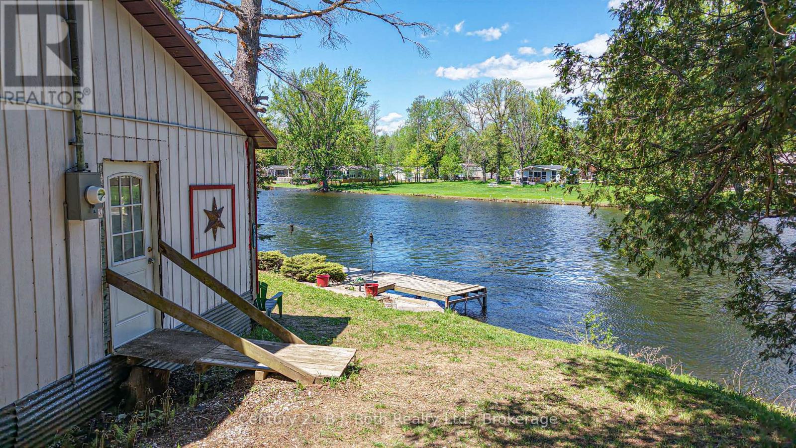 Come on in! - 4258 Canal Road, Severn, ON - Outdoor With Body Of Water
