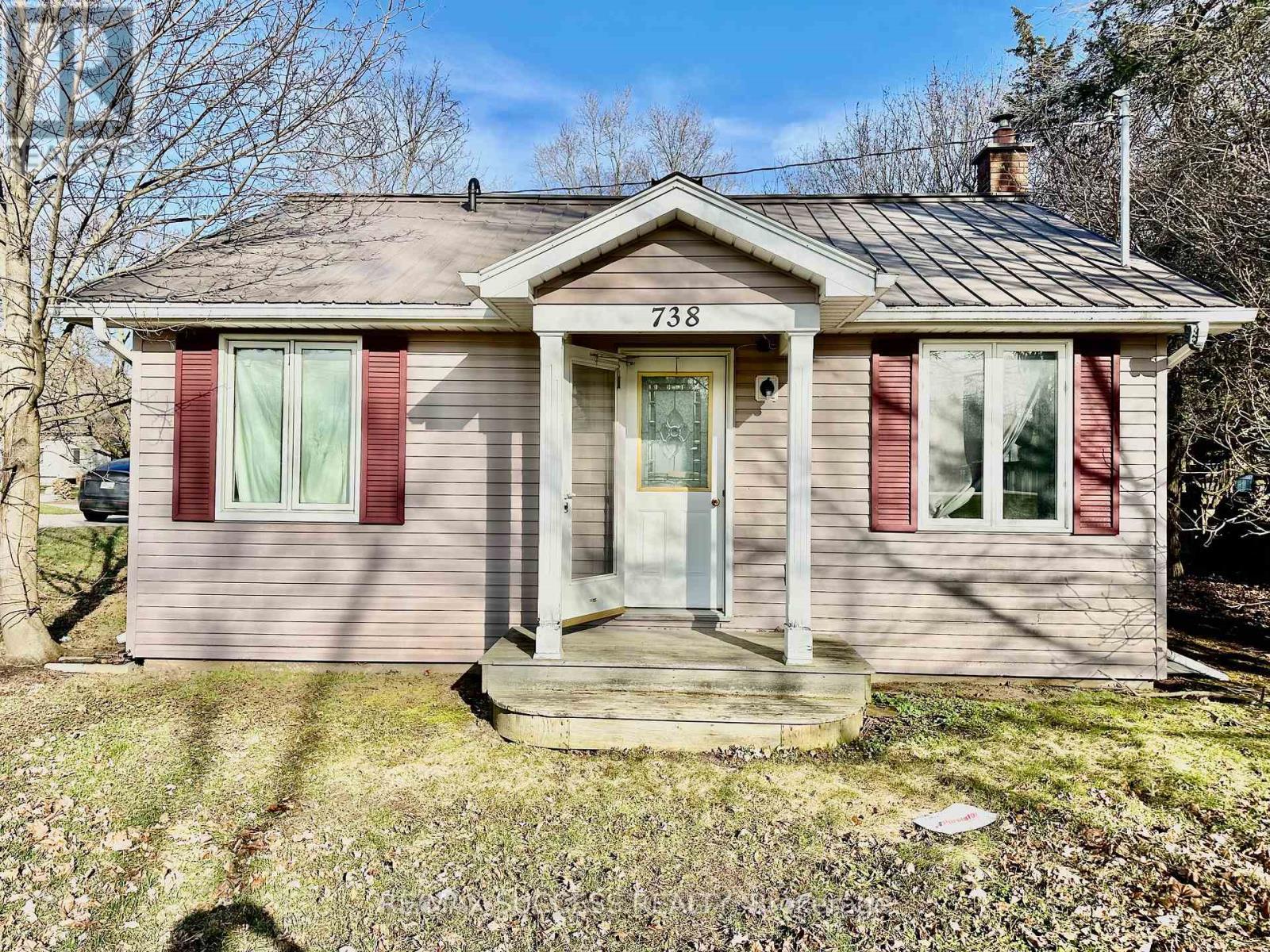 738 Mount Pleasant Road, Brant, ON - Outdoor