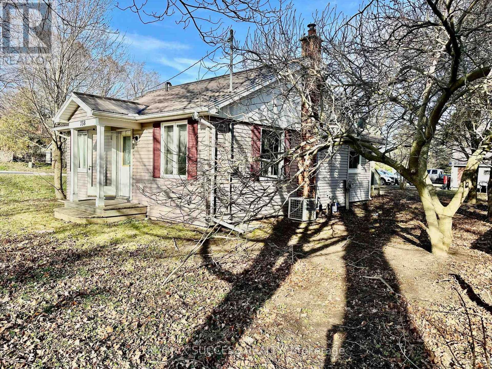 738 Mount Pleasant Road, Brant, ON - Outdoor