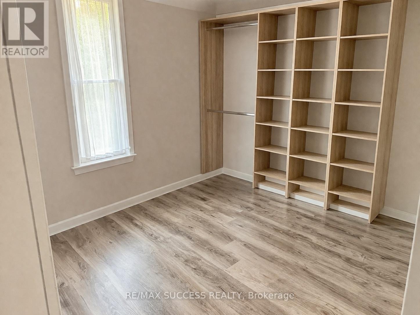 738 Mount Pleasant Road, Brant, ON - Indoor